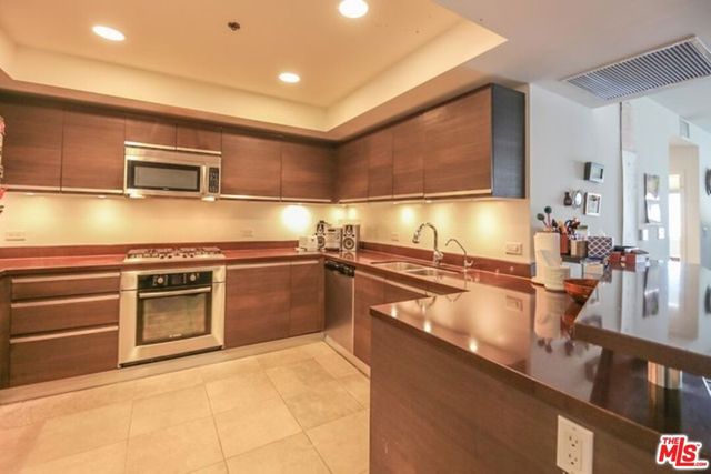3785 Wilshire Boulevard 908, Los Angeles, CA 90010