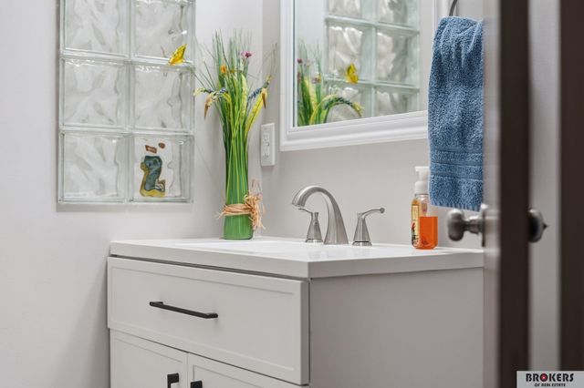 5341 Salt Valley View, Lincoln, NE 68512