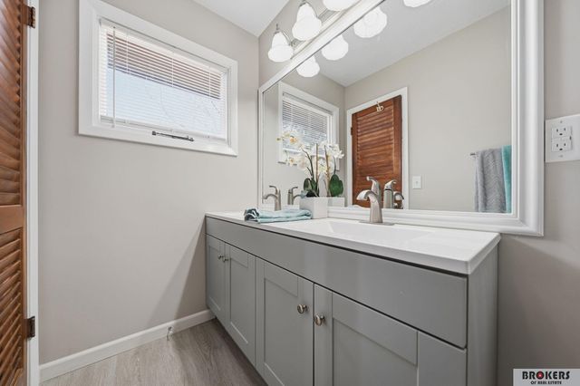 5341 Salt Valley View, Lincoln, NE 68512