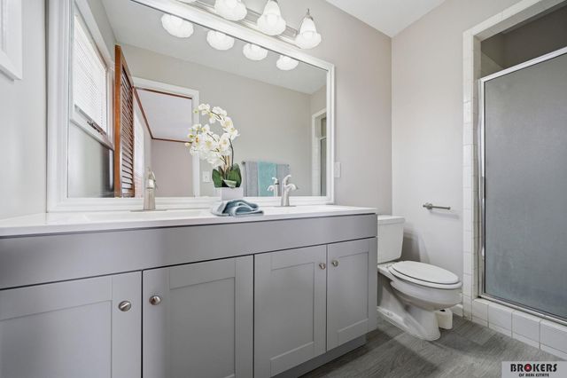 5341 Salt Valley View, Lincoln, NE 68512