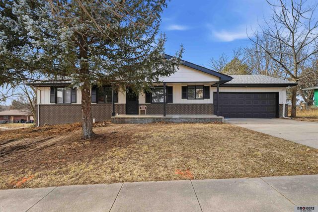 5341 Salt Valley View, Lincoln, NE 68512