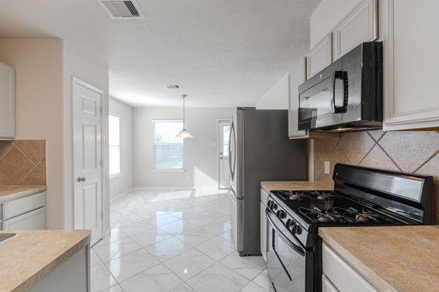 21611 Falvel Misty Drive, Spring, TX 77388