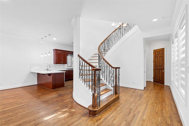 3006 Mcculloch Circle, Houston, TX 77056