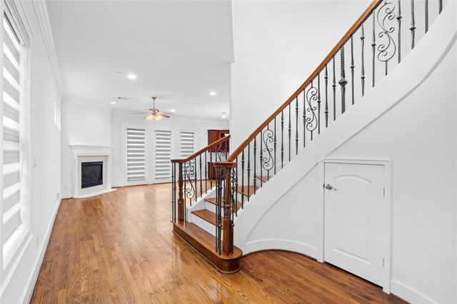 3006 Mcculloch Circle, Houston, TX 77056