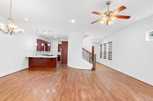 3006 Mcculloch Circle, Houston, TX 77056