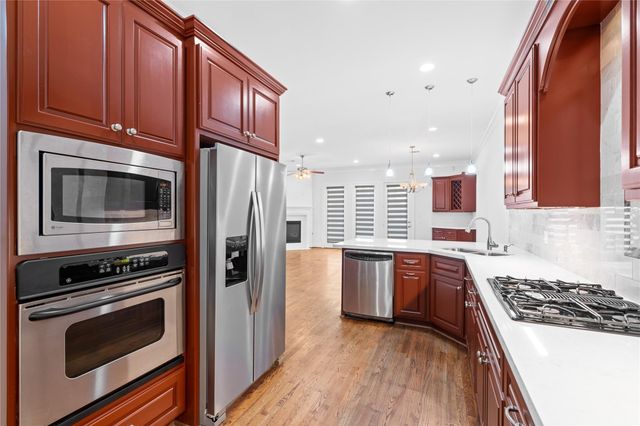 3006 Mcculloch Circle, Houston, TX 77056