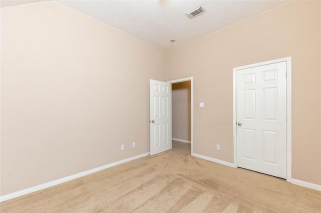 2201 Signal Hill Drive, Pearland, TX 77584