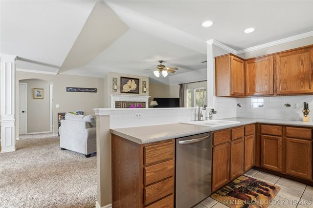 1716 S Juniper Avenue, Broken Arrow, OK 74012