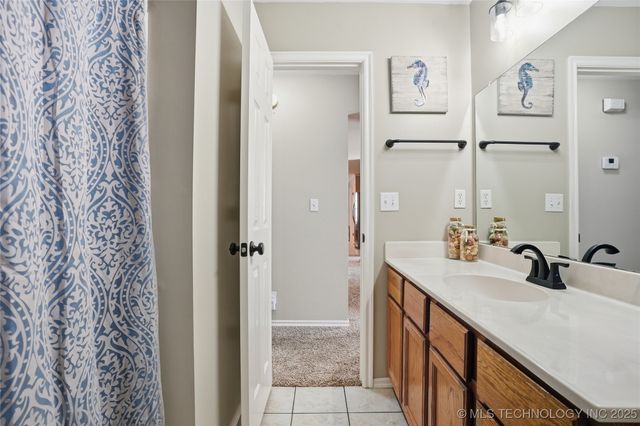 1716 S Juniper Avenue, Broken Arrow, OK 74012