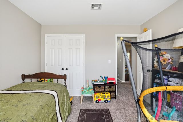 1716 S Juniper Avenue, Broken Arrow, OK 74012