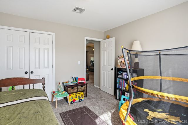 1716 S Juniper Avenue, Broken Arrow, OK 74012