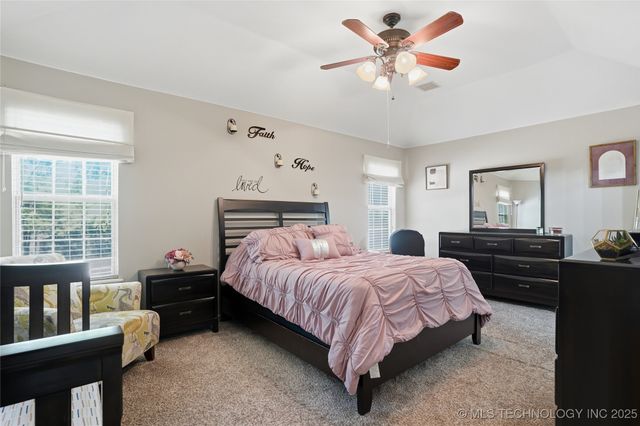 1716 S Juniper Avenue, Broken Arrow, OK 74012