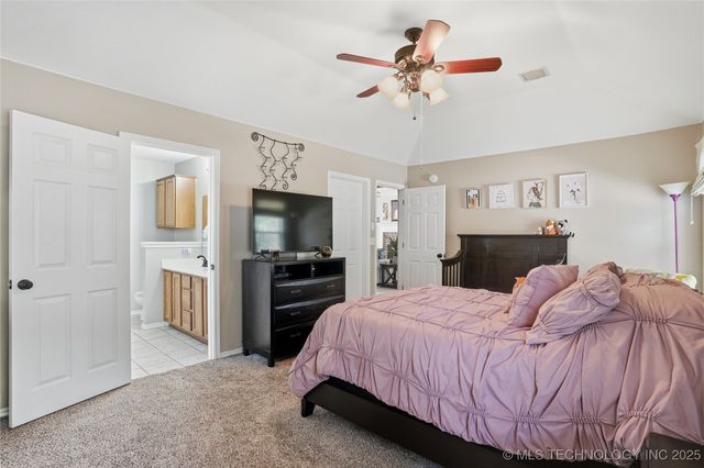 1716 S Juniper Avenue, Broken Arrow, OK 74012