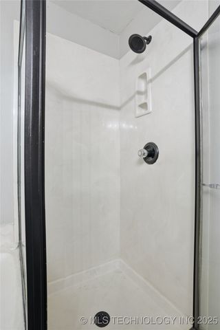 1716 S Juniper Avenue, Broken Arrow, OK 74012