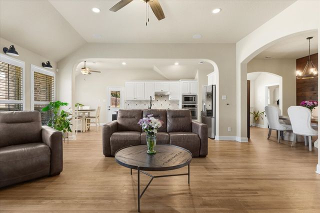 6041 Park View Drive, Midlothian, TX 76065
