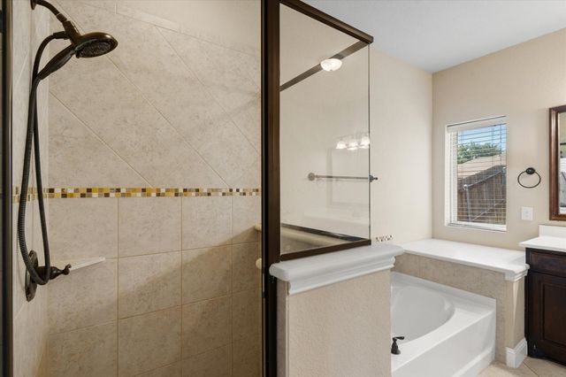 6041 Park View Drive, Midlothian, TX 76065