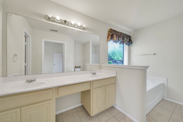 4221 Fiste, Denton, TX 76207