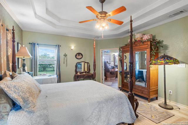 212 Antler Circle, Bandera, TX 78003