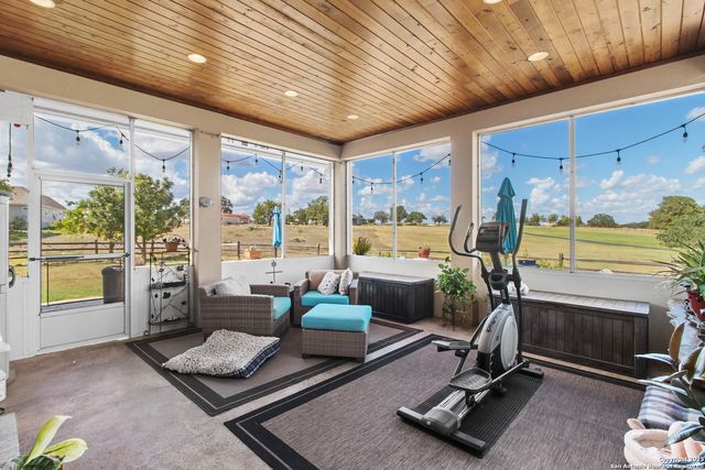 212 Antler Circle, Bandera, TX 78003