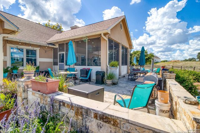 212 Antler Circle, Bandera, TX 78003