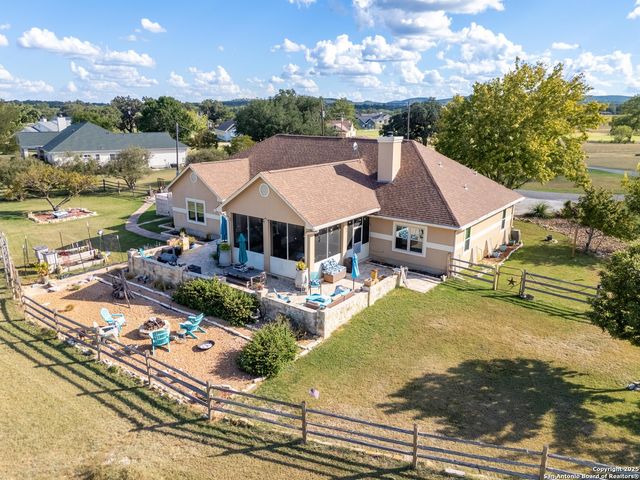 212 Antler Circle, Bandera, TX 78003