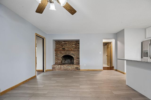 10521 Lake Fall Drive, Eden Prairie, MN 55347