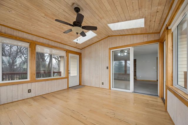 10521 Lake Fall Drive, Eden Prairie, MN 55347