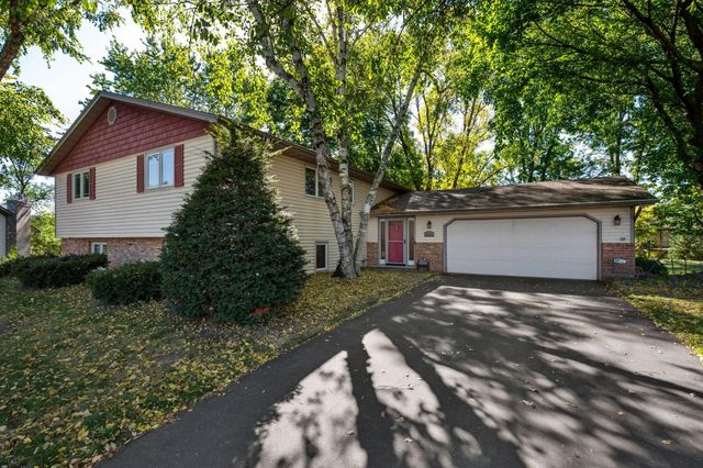 10521 Lake Fall Drive, Eden Prairie, MN 55347