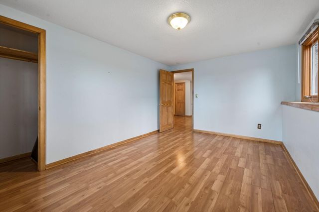 10521 Lake Fall Drive, Eden Prairie, MN 55347