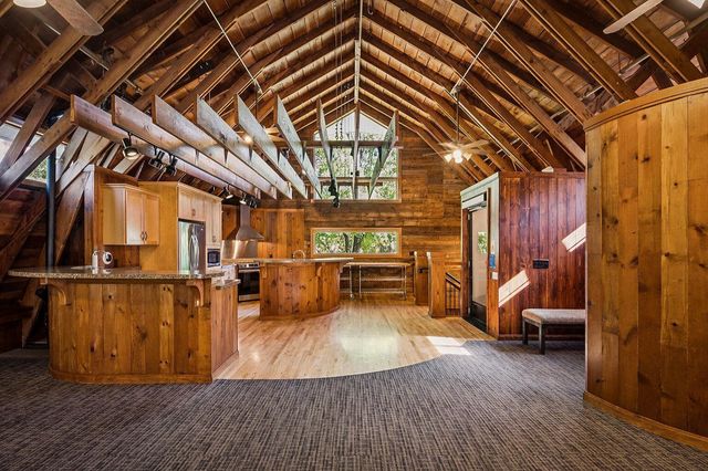 10521 Lake Fall Drive, Eden Prairie, MN 55347