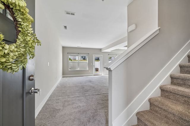 1139 Somerset Springs Dr, Spring Hill, TN 37174