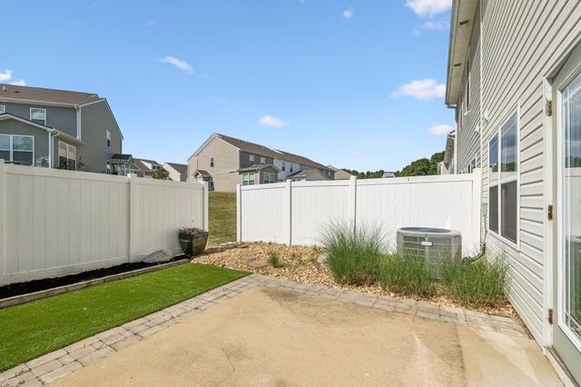 1139 Somerset Springs Dr, Spring Hill, TN 37174