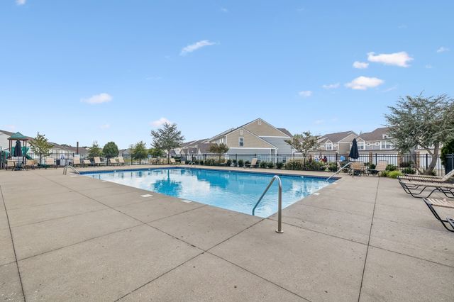 1139 Somerset Springs Dr, Spring Hill, TN 37174