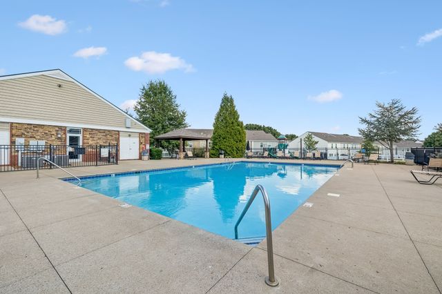 1139 Somerset Springs Dr, Spring Hill, TN 37174