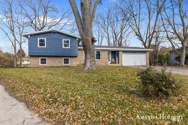 5106 Bridle Creek Court, Grand Rapids, MI 49508