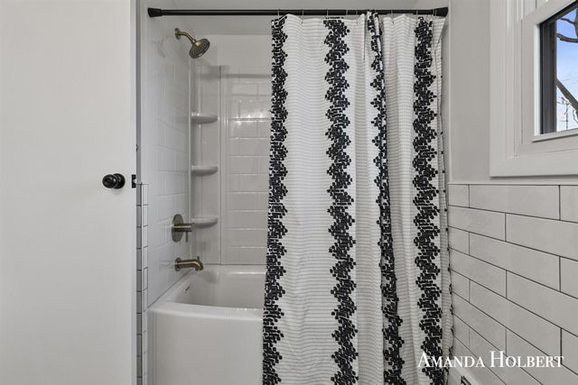 5106 Bridle Creek Court, Grand Rapids, MI 49508