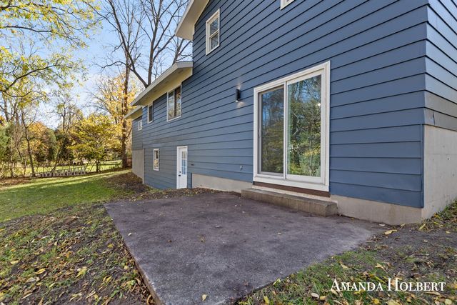 5106 Bridle Creek Court, Grand Rapids, MI 49508