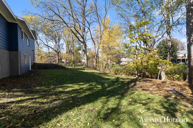 5106 Bridle Creek Court, Grand Rapids, MI 49508