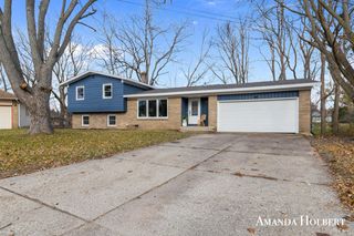 5106 Bridle Creek Court, Grand Rapids, MI 49508