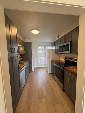 527 W Lookout Drive 223, Richardson, TX 75080