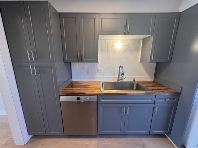 527 W Lookout Drive 223, Richardson, TX 75080