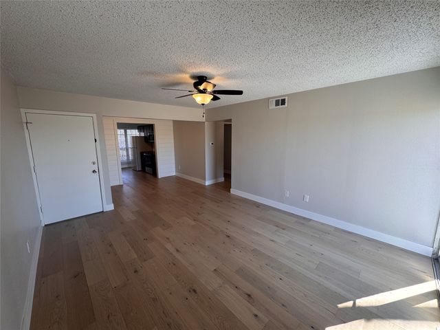 527 W Lookout Drive 223, Richardson, TX 75080