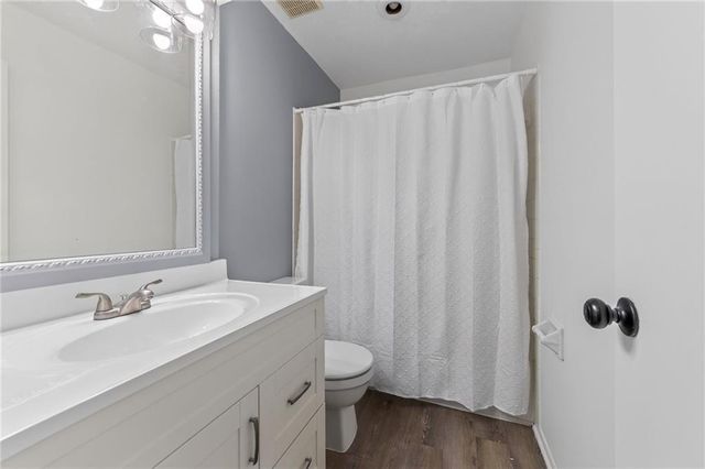 12357 W 107th Terrace, Overland Park, KS 66210