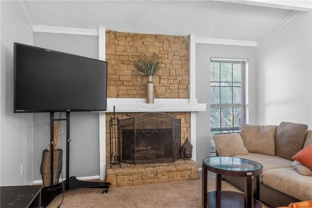 12357 W 107th Terrace, Overland Park, KS 66210