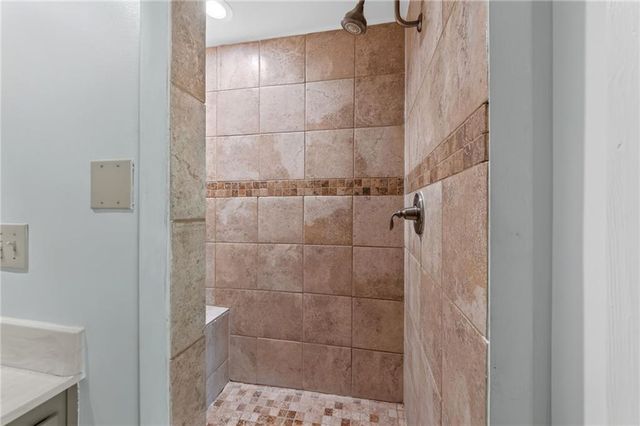12357 W 107th Terrace, Overland Park, KS 66210
