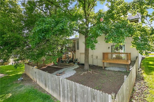12357 W 107th Terrace, Overland Park, KS 66210