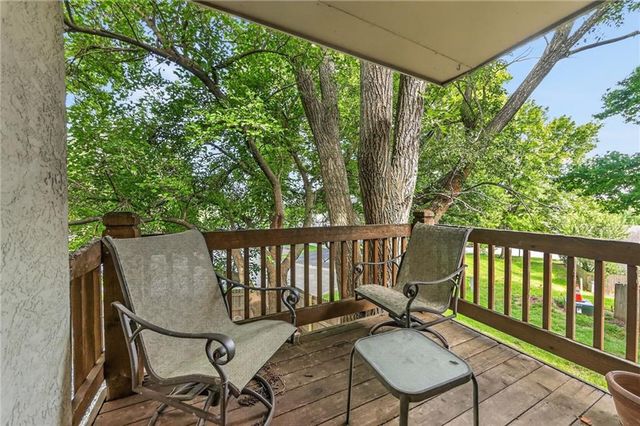 12357 W 107th Terrace, Overland Park, KS 66210