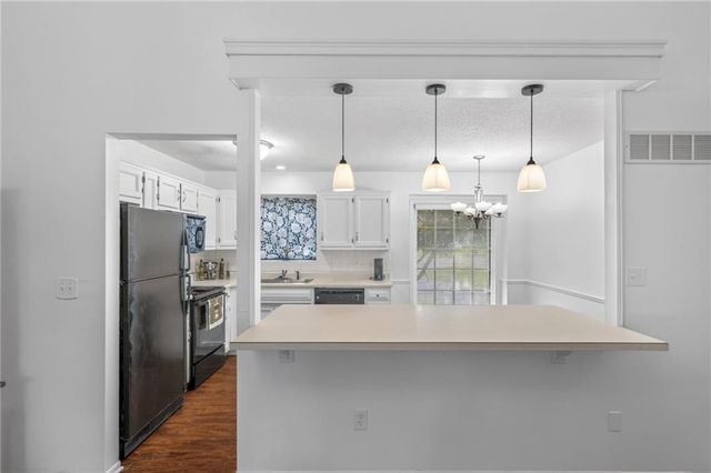 12357 W 107th Terrace, Overland Park, KS 66210