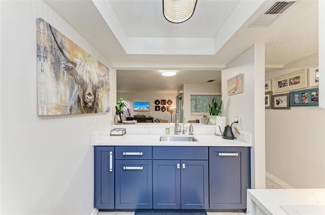 2121 WOOD STREET 113, Sarasota, FL 34237