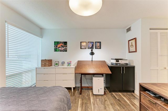2121 WOOD STREET 113, Sarasota, FL 34237